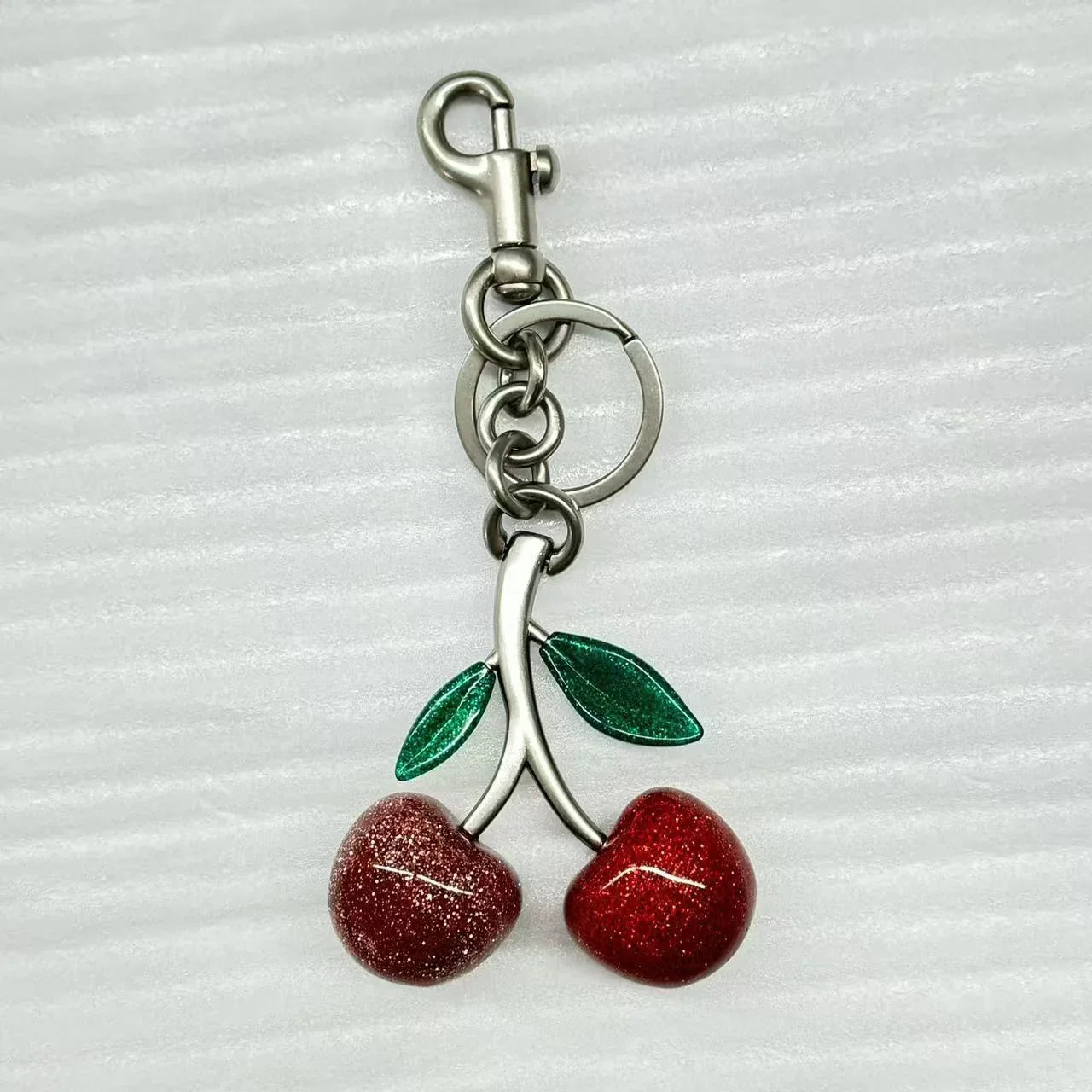 Cherry Bag Pendant Keychain – Exquisite Metal Car & Bag Charm