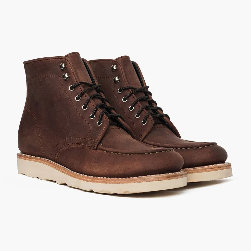 Montenaro Men’s Light Brown Leather Boots – Classic Style & Premium Craftsmanship