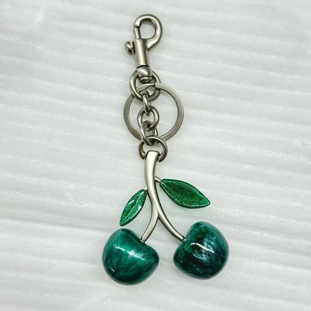 Cherry Bag Pendant Keychain – Exquisite Metal Car & Bag Charm