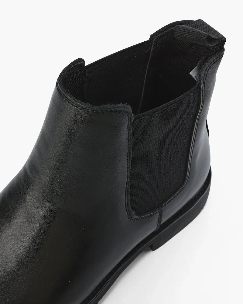 Botas Chelsea de ante para hombre Motenaro: Elegancia clásica en negro y comodidad para el día a día.