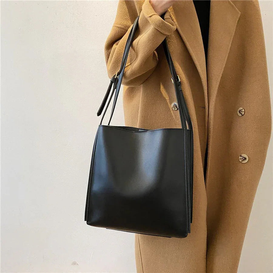 Bolso de piel para mujer Motenaro: Elegancia atemporal y artesanía de primera calidad