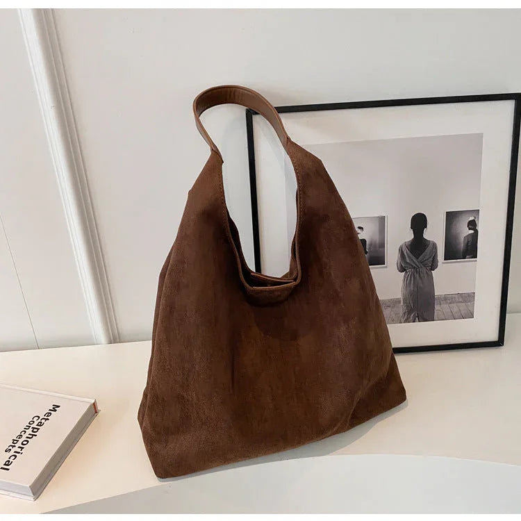 Montenaro Genuine Leather Shoulder Bag for Women – Premium Craftsmanship & Classic Style