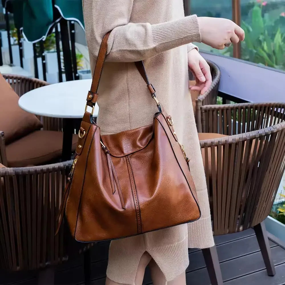 Montenaro Women’s Genuine Leather Handbag – Timeless Elegance & Premium Design